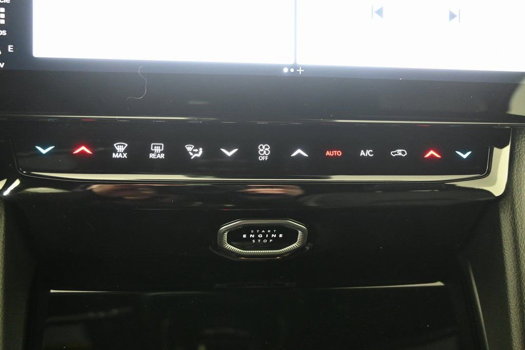 New 2026 Jeep Grand Cherokee Laredo image 28