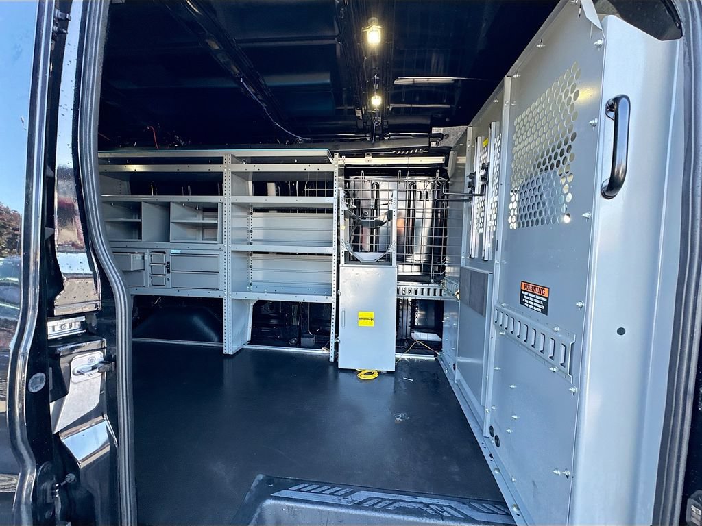 Used 2017 Ford Transit 250 148 Medium Roof RWD image 7