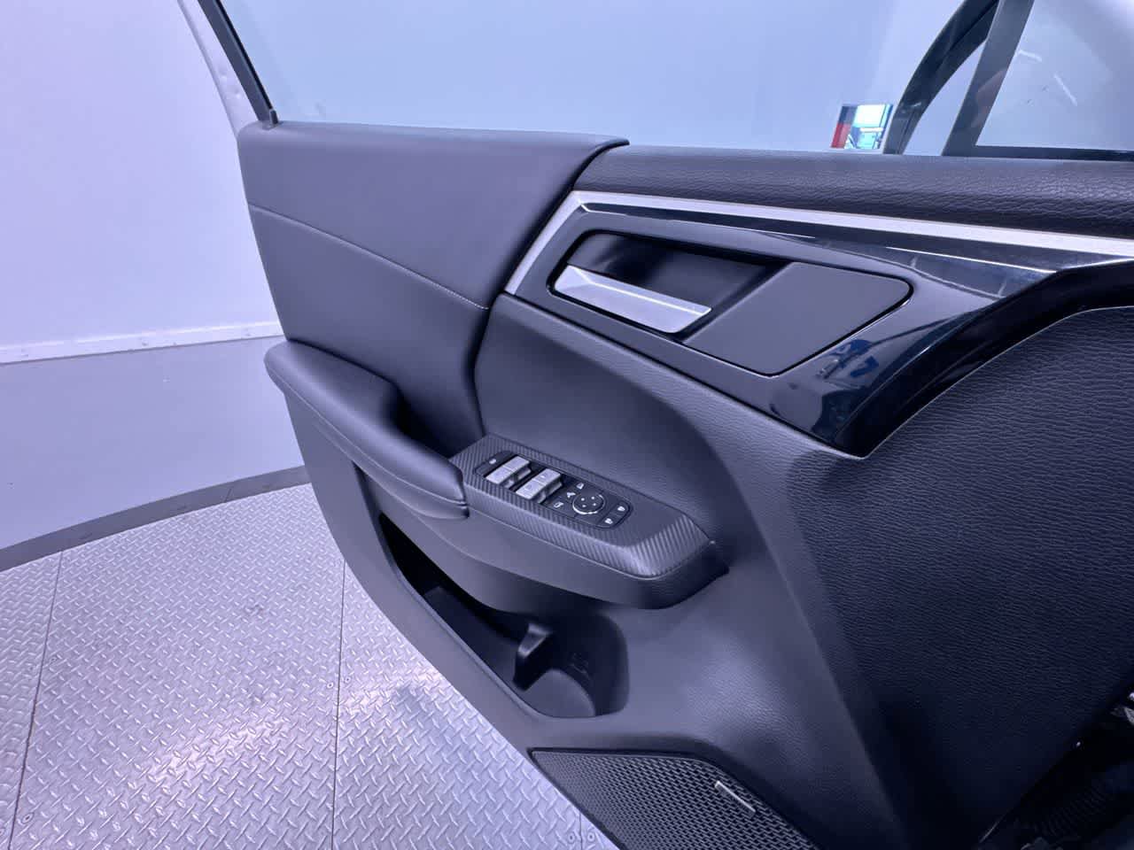 Used 2025 Mitsubishi Outlander SE FWD image 32