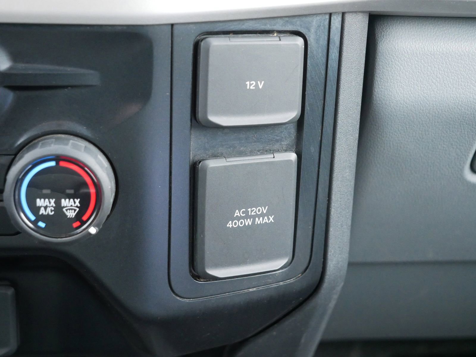 Certified 2024 Ford F350 XLT image 30