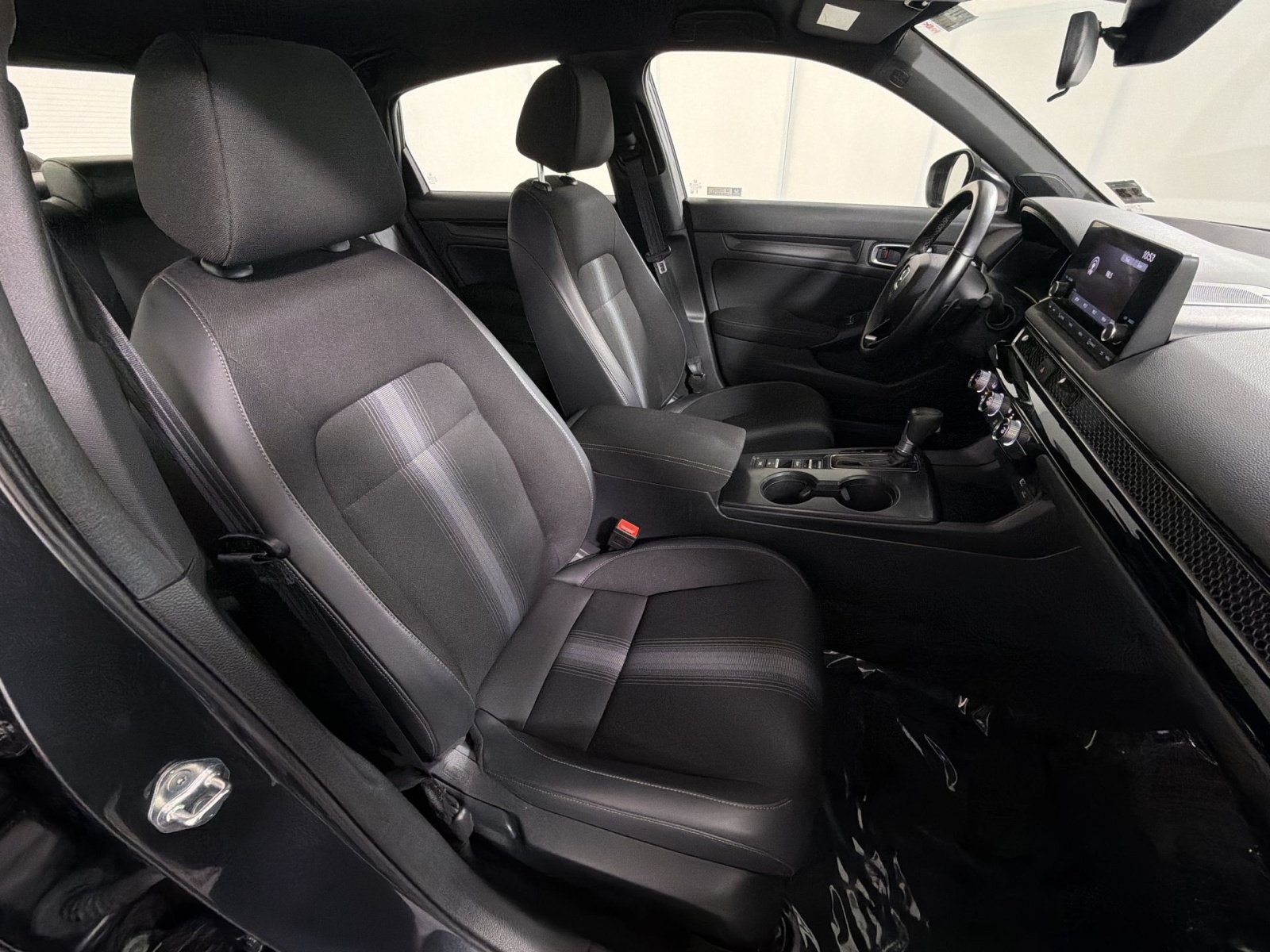 Used 2024 Honda Civic Sport image 25