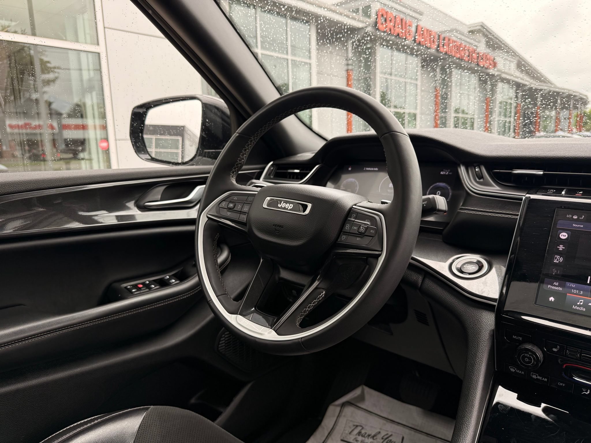 Used 2023 Jeep Grand Cherokee L Laredo AWD/4WD image 25