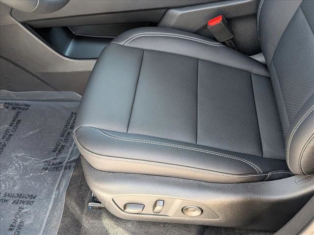 New 2026 Chevrolet Traverse LT image 4