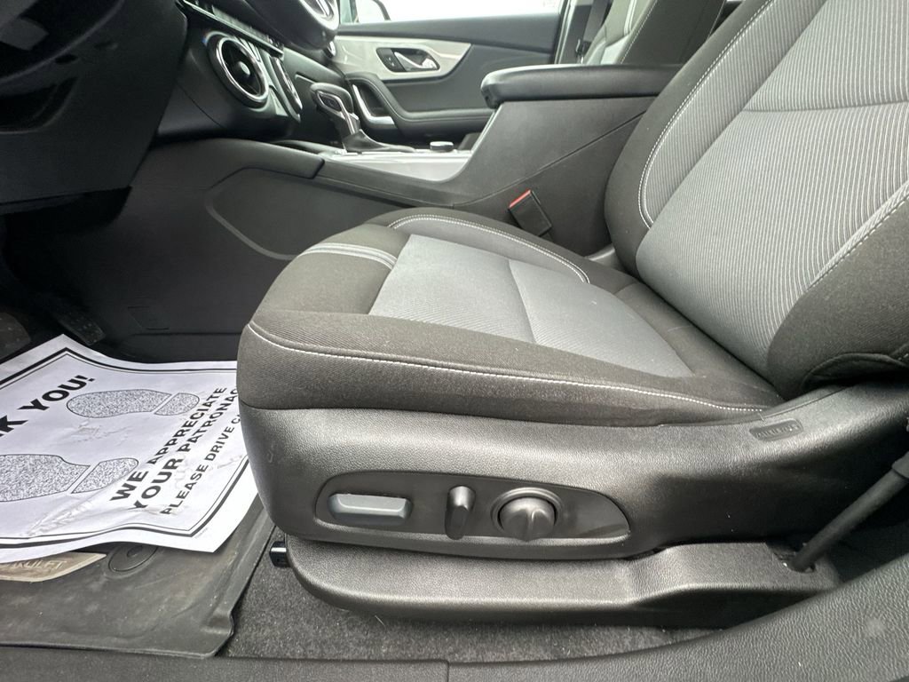 Used 2024 Chevrolet Blazer LT w/ Driver Confidence Package image 12