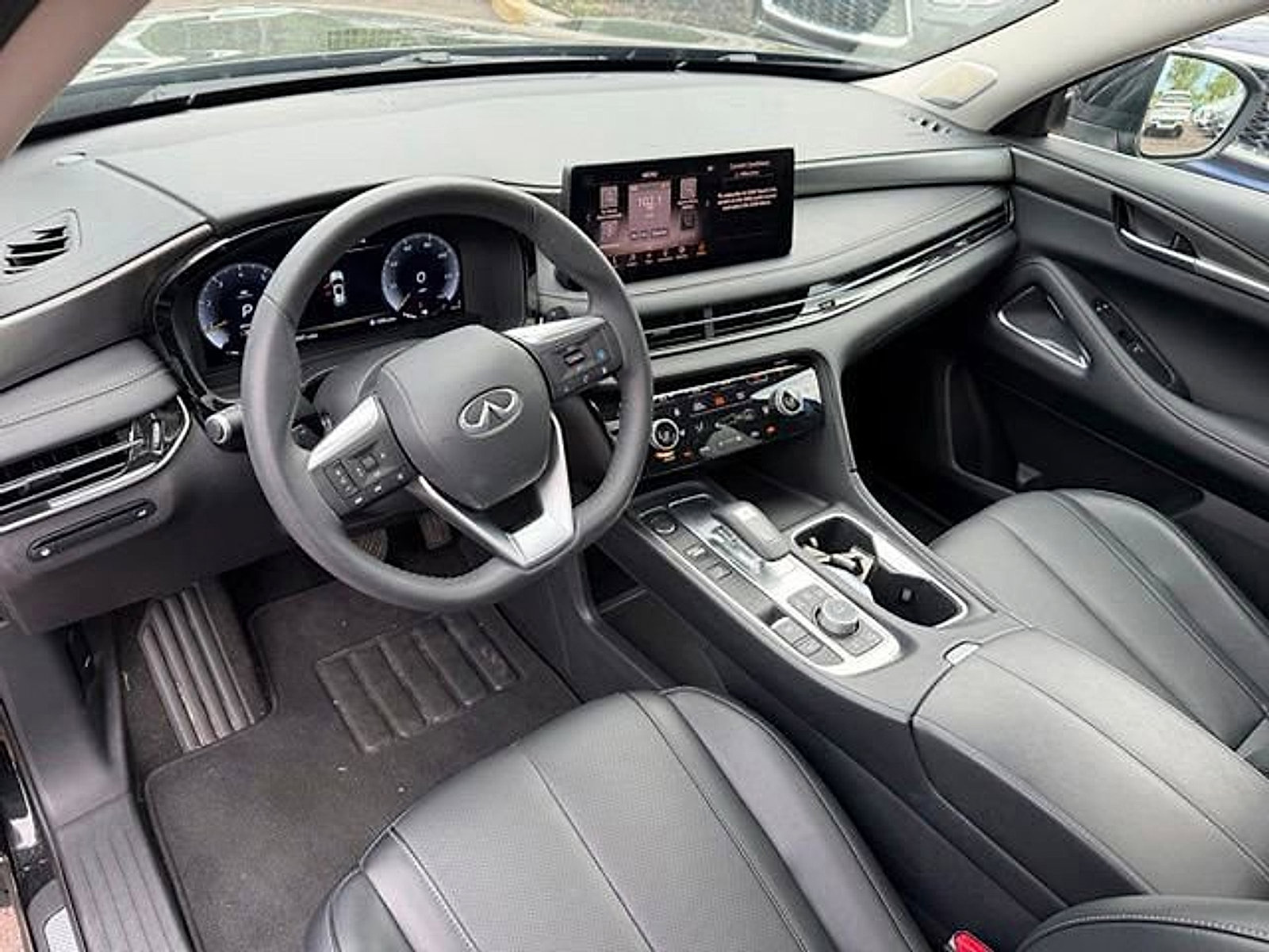 Certified 2025 INFINITI QX60 Luxe AWD/4WD image 10