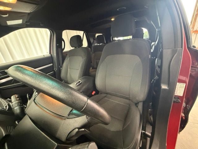 Used 2017 Ford Explorer XLT w/ Class II Trailer Tow Package AWD/4WD image 5