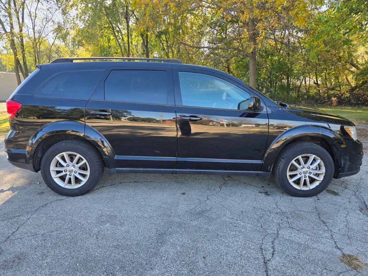 Used 2016 Dodge Journey SXT w/ Comfort/Convenience Group FWD image 3