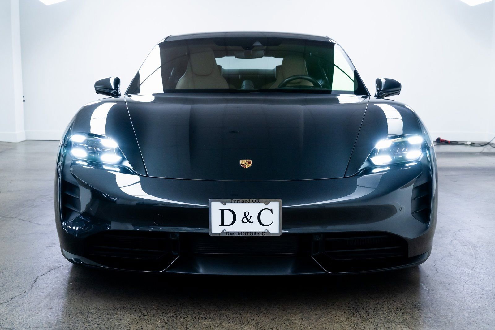 Used 2020 Porsche Taycan Turbo image 2