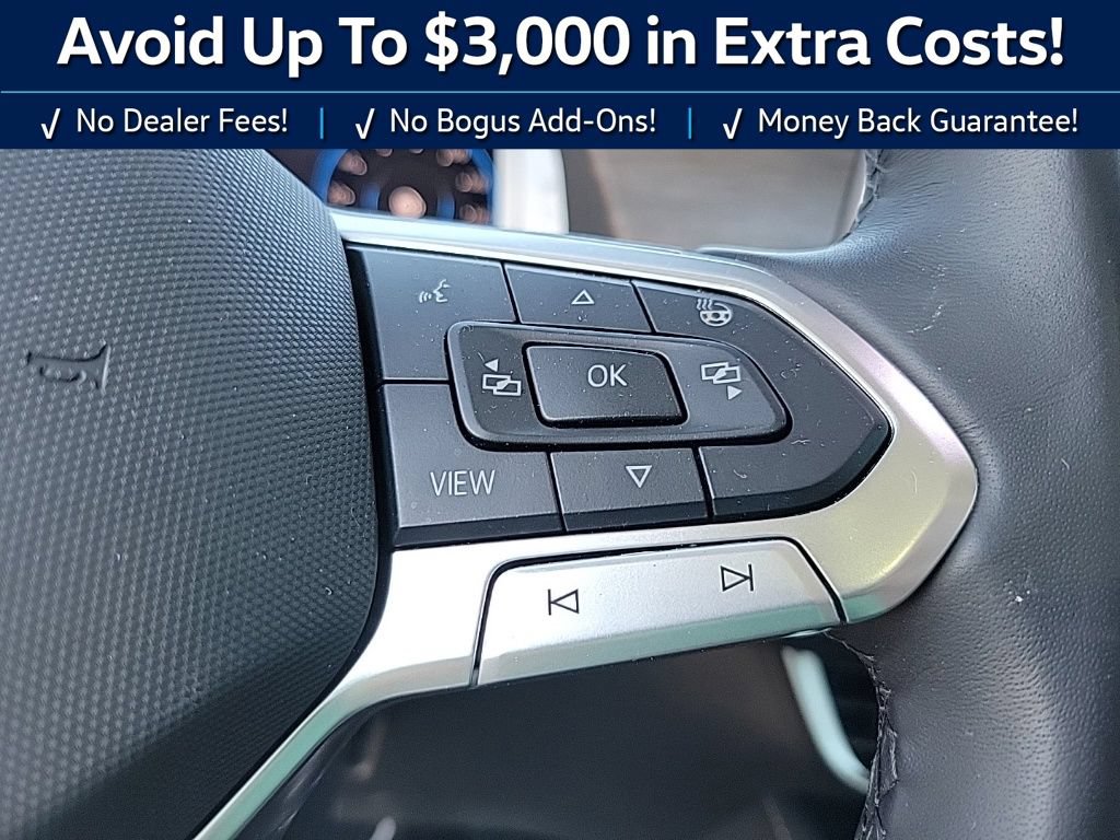 Used 2025 Volkswagen Atlas SEL Premium R-Line AWD/4WD image 30