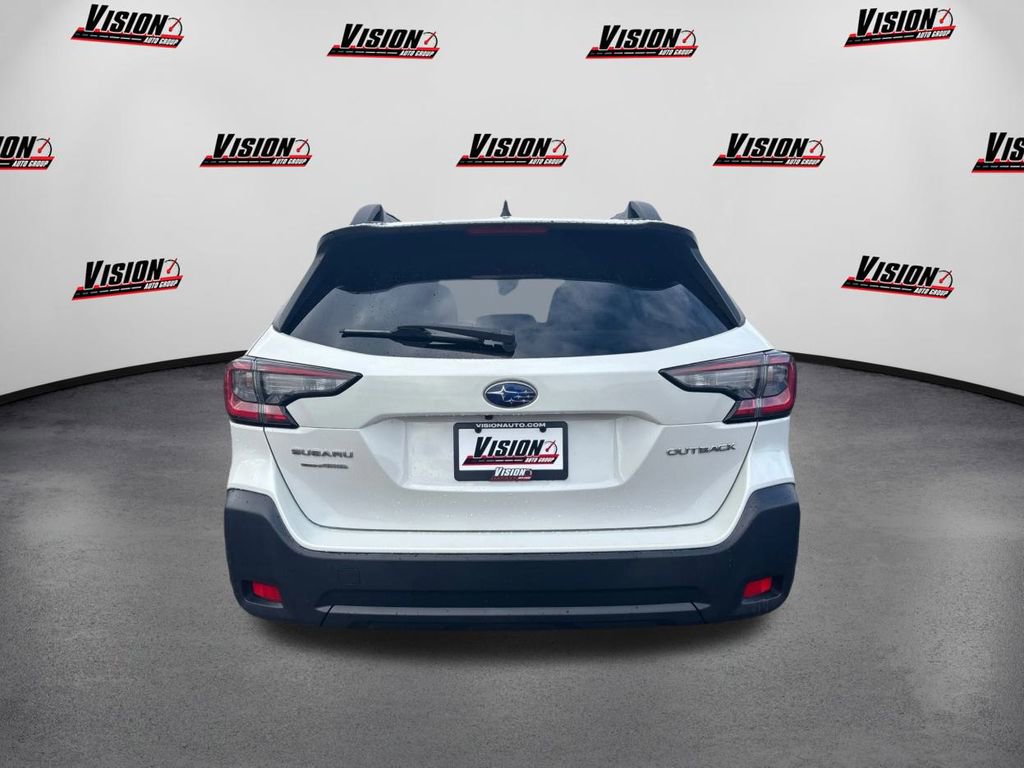Used 2023 Subaru Outback Premium image 6