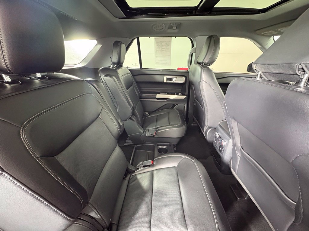 Used 2021 Ford Explorer Limited w/ Equipment Group 301A AWD/4WD image 49