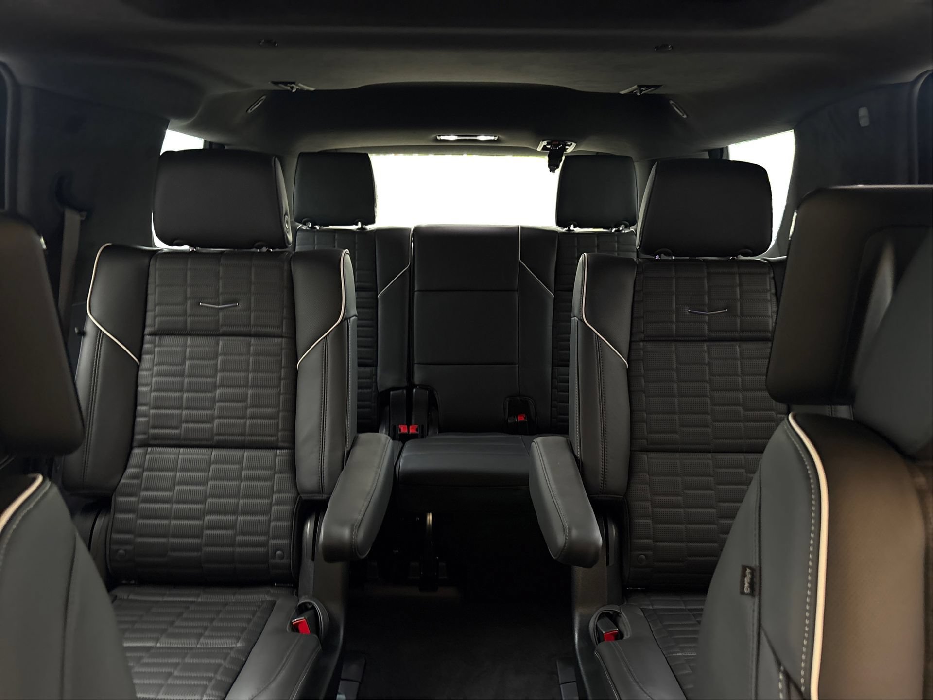 New 2026 Cadillac Escalade Platinum Sport AWD/4WD image 17