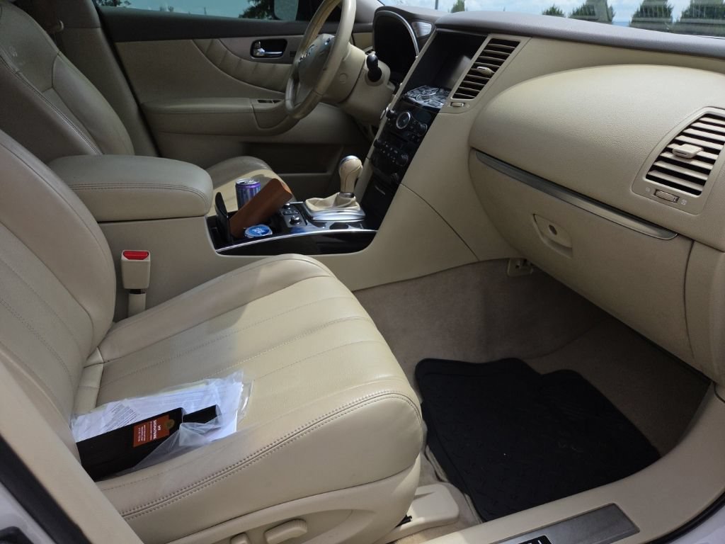 Used 2014 INFINITI QX70 2WD w/ Premium Package image 12