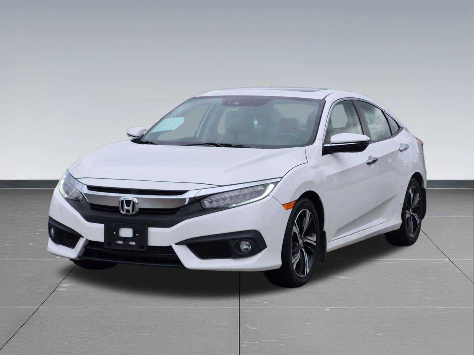 Used 2018 Honda Civic Touring image 10