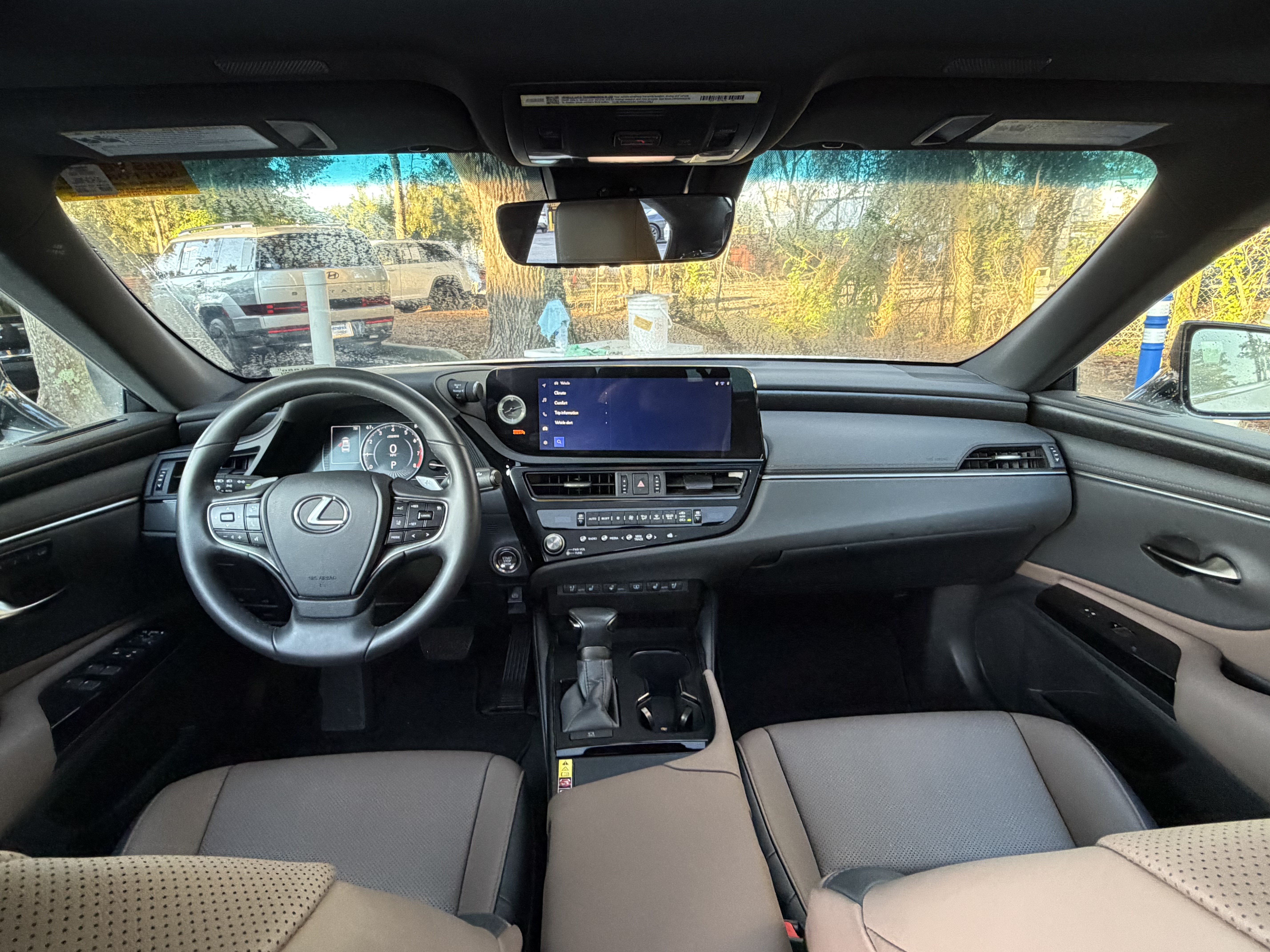 Used 2025 Lexus ES 350 w/ Premium Package FWD image 33
