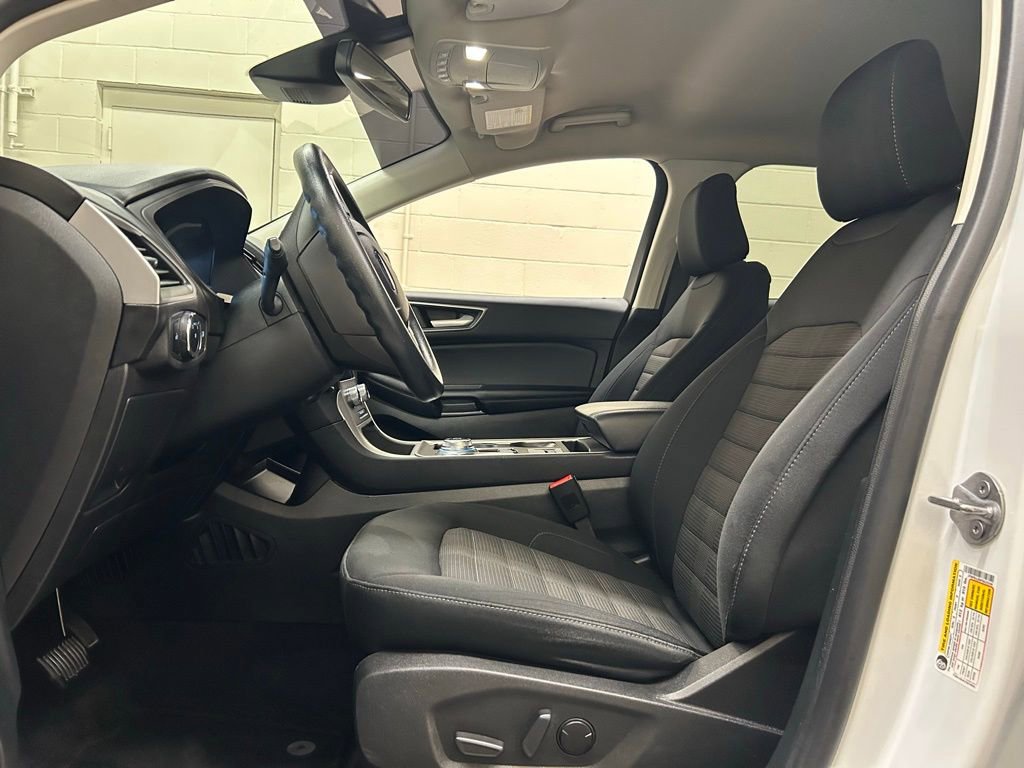 Used 2023 Ford Edge SEL AWD/4WD image 7