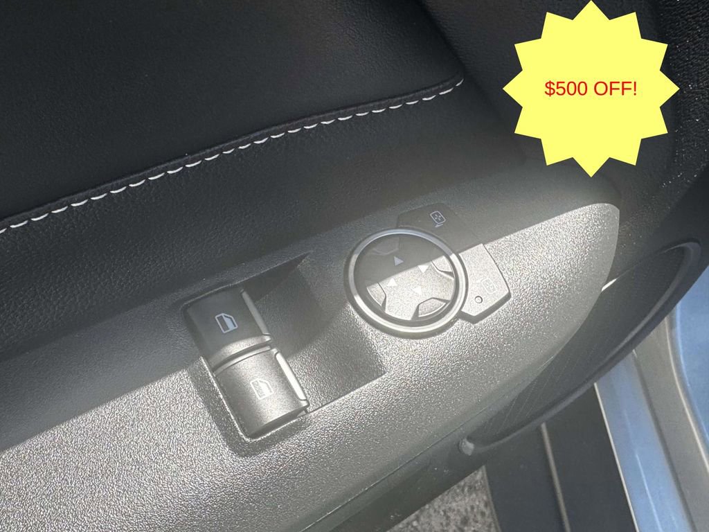 Used 2021 Ford Mustang Shelby GT500 w/ Technology Package RWD image 17