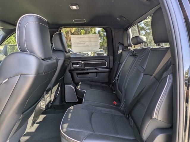 New 2026 RAM 2500 Laramie AWD/4WD image 13