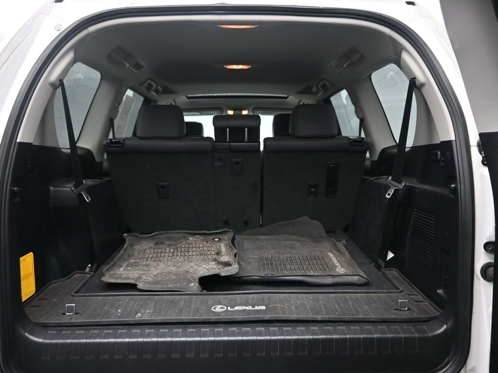 Used 2019 Lexus GX 460 image 30