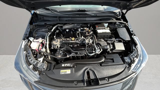 Used 2024 Toyota Corolla LE FWD image 31