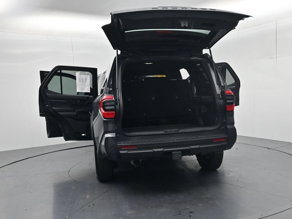 Used 2025 Toyota 4Runner SR5 AWD/4WD image 54