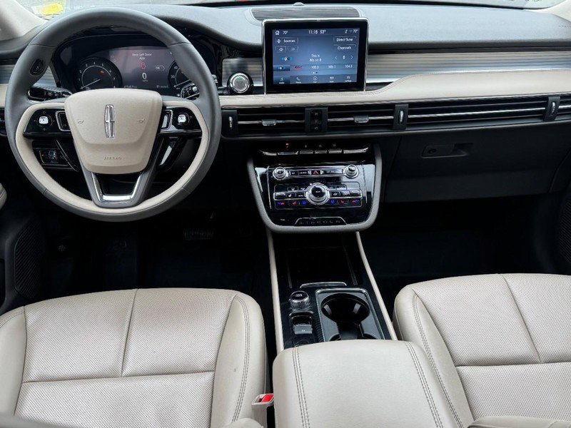 Certified 2022 Lincoln Corsair FWD w/ Equipment Group 101A image 9