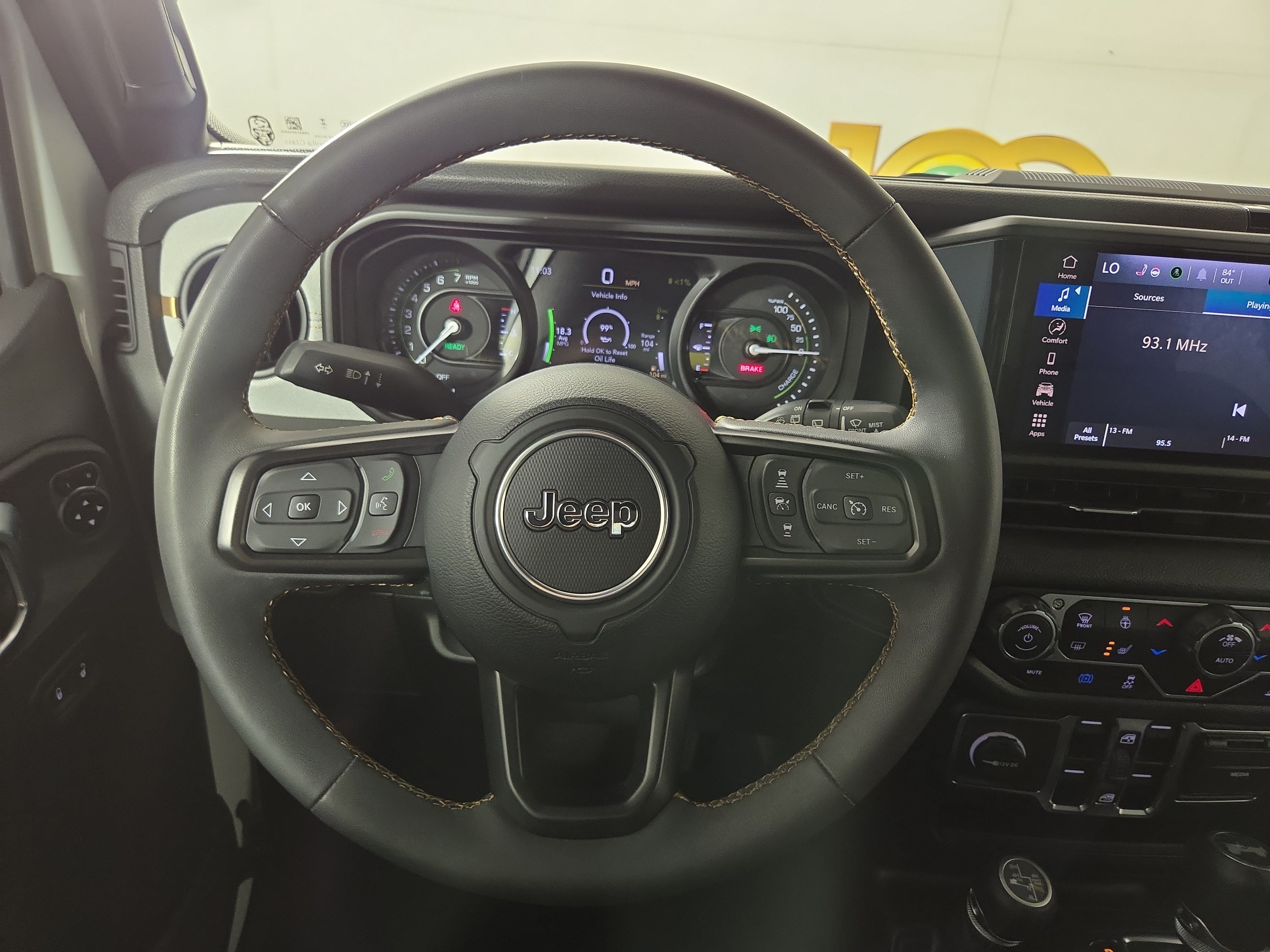 Certified 2024 Jeep Wrangler Unlimited w/ Convenience Group AWD/4WD image 15
