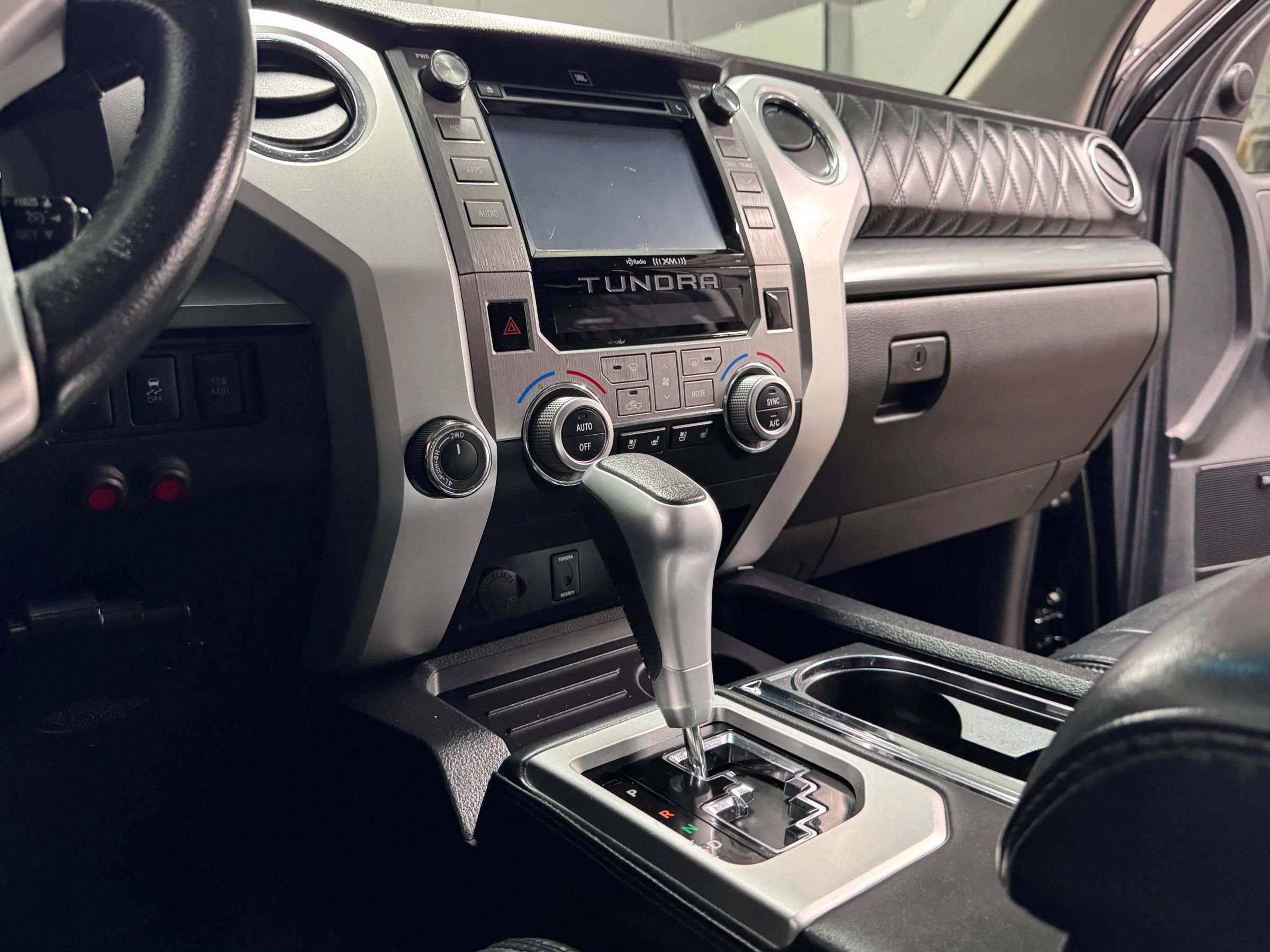 Used 2015 Toyota Tundra Platinum AWD/4WD image 19