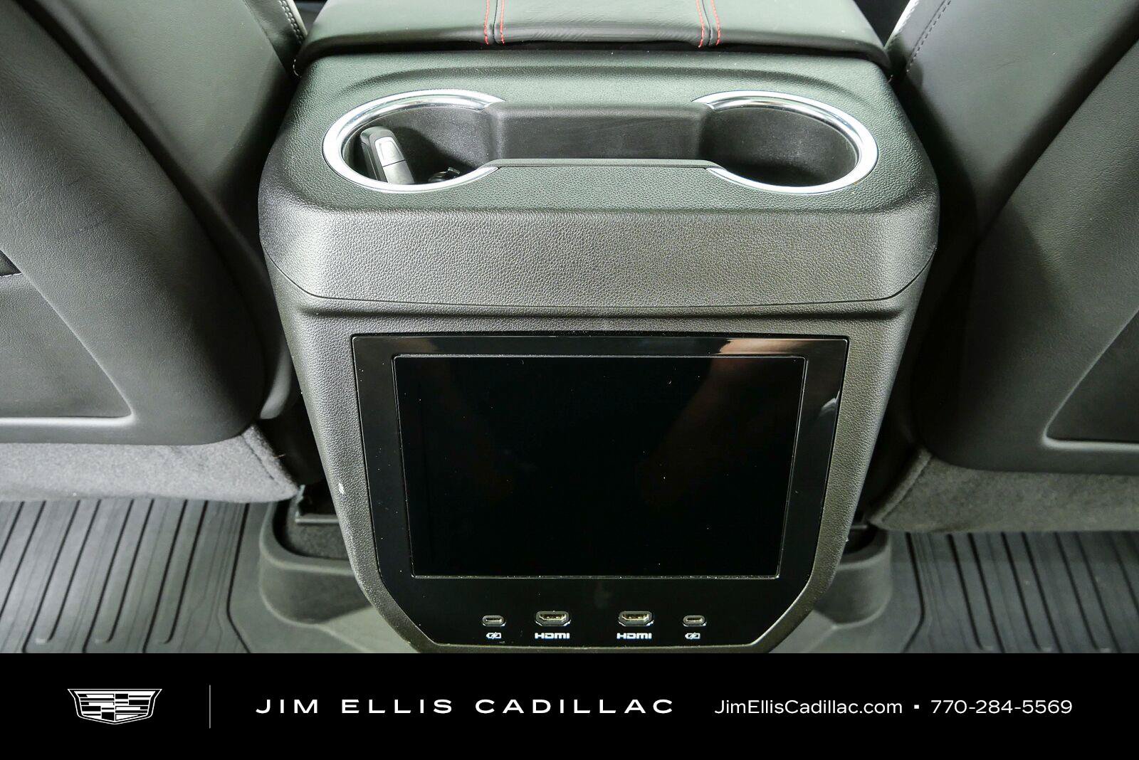 Used 2025 GMC Yukon AT4 Ultimate w/ LPO, Floor Liner Package AWD/4WD image 21