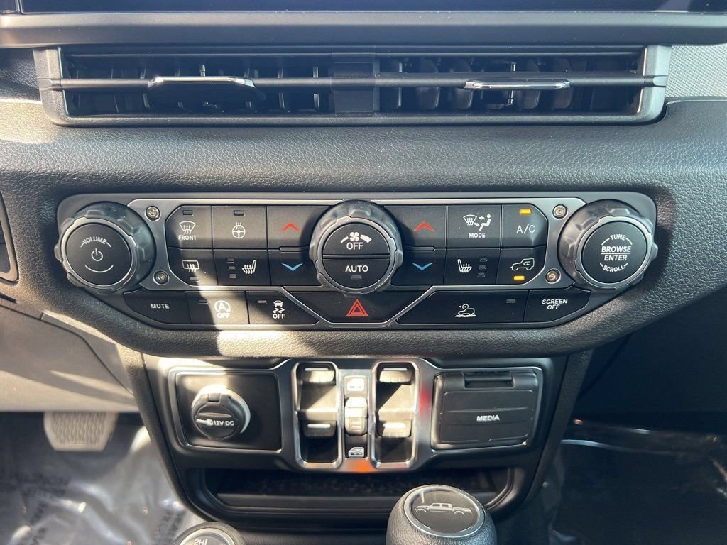 New 2025 Jeep Gladiator Sport AWD/4WD image 26