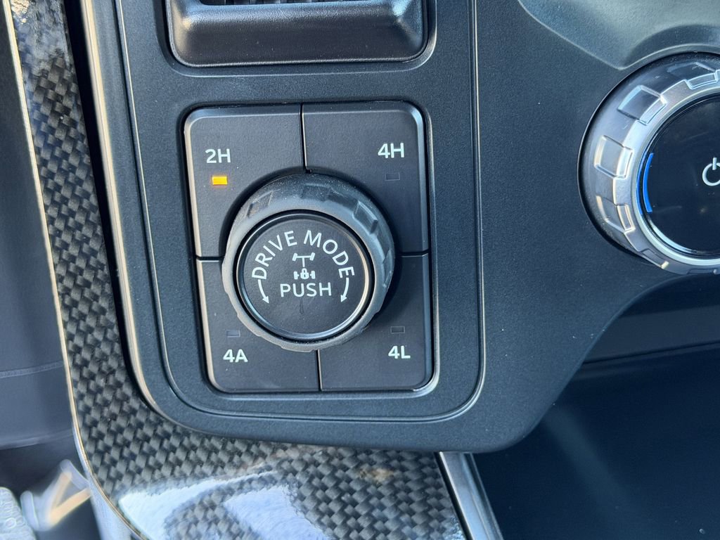 Used 2025 Ford F150 Lariat w/ Equipment Group 502A High AWD/4WD image 27