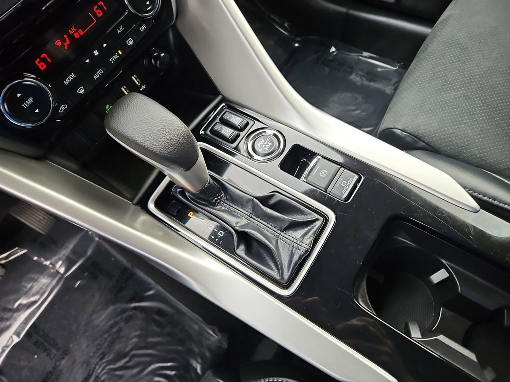 Used 2024 Mitsubishi Eclipse Cross SE image 19