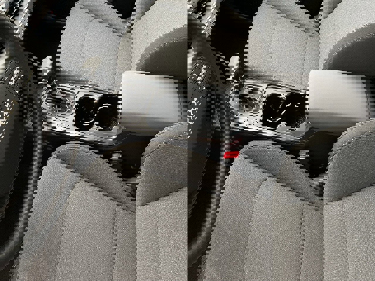 Used 2025 Kia K4 LXS image 34