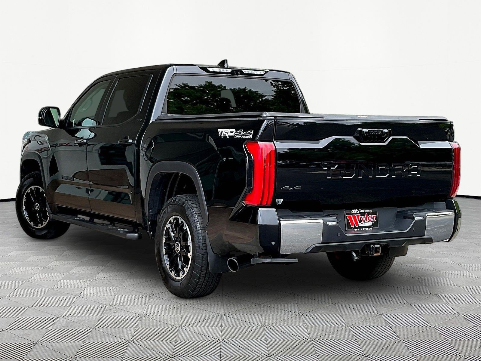 Used 2023 Toyota Tundra SR5 w/ TRD Off-Road Premium Package AWD/4WD image 4