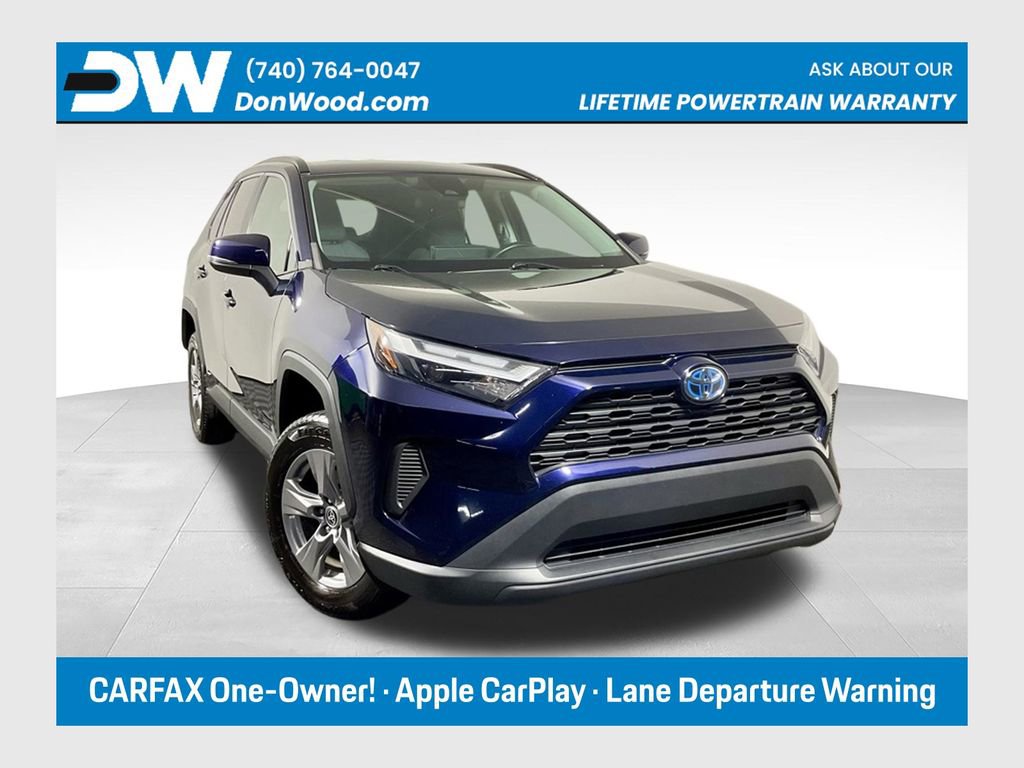 Used 2022 Toyota RAV4 XLE AWD/4WD image 1