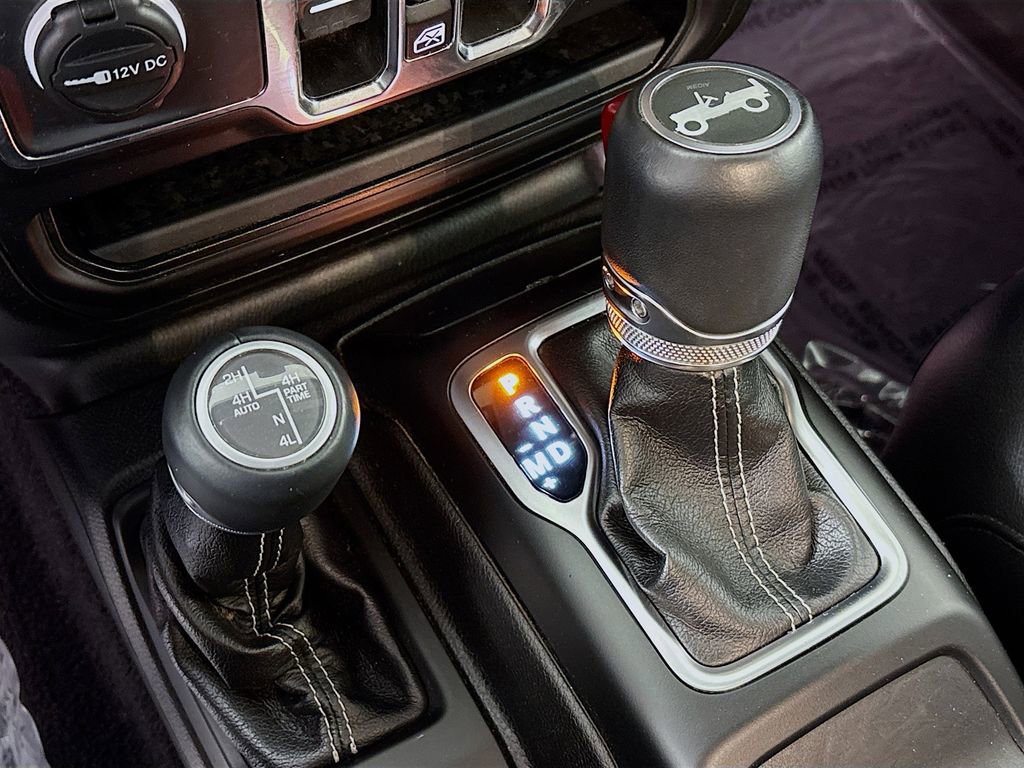 Used 2019 Jeep Wrangler Unlimited Sahara image 21