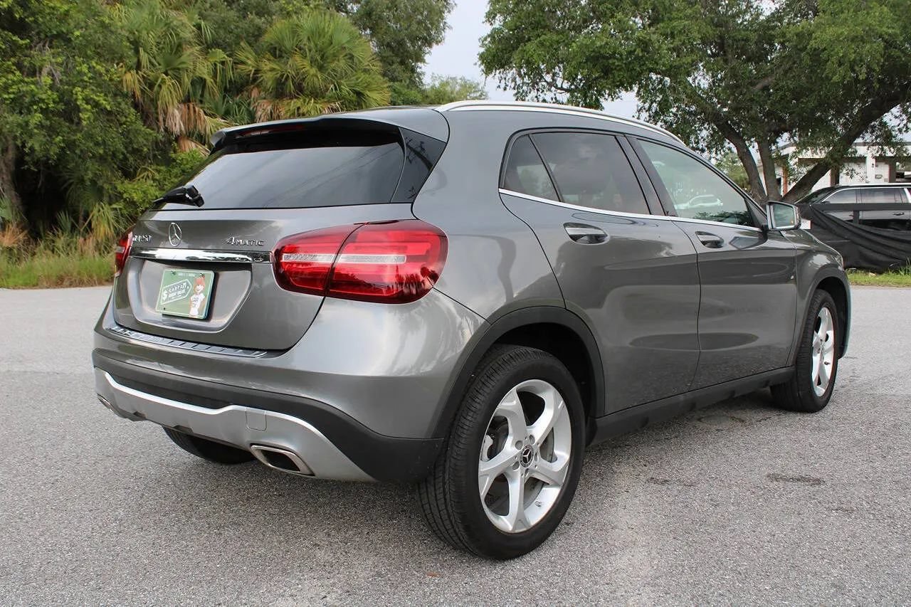 Used 2018 Mercedes-Benz GLA 250 4MATIC w/ Premium Package image 8