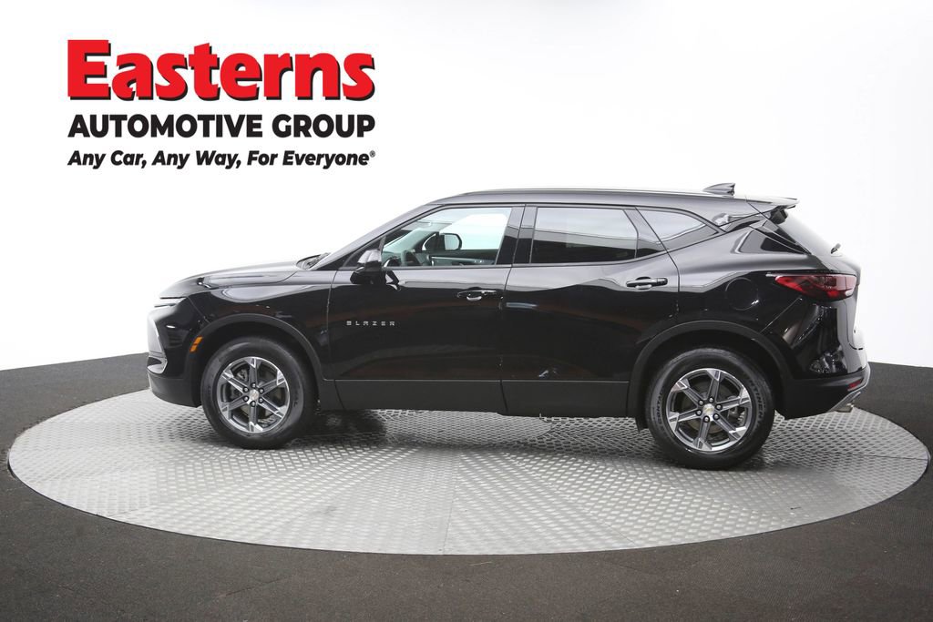 Used 2025 Chevrolet Blazer LT FWD image 58