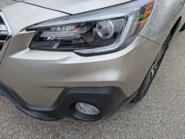 Used 2019 Subaru Outback 2.5i Limited AWD/4WD image 5