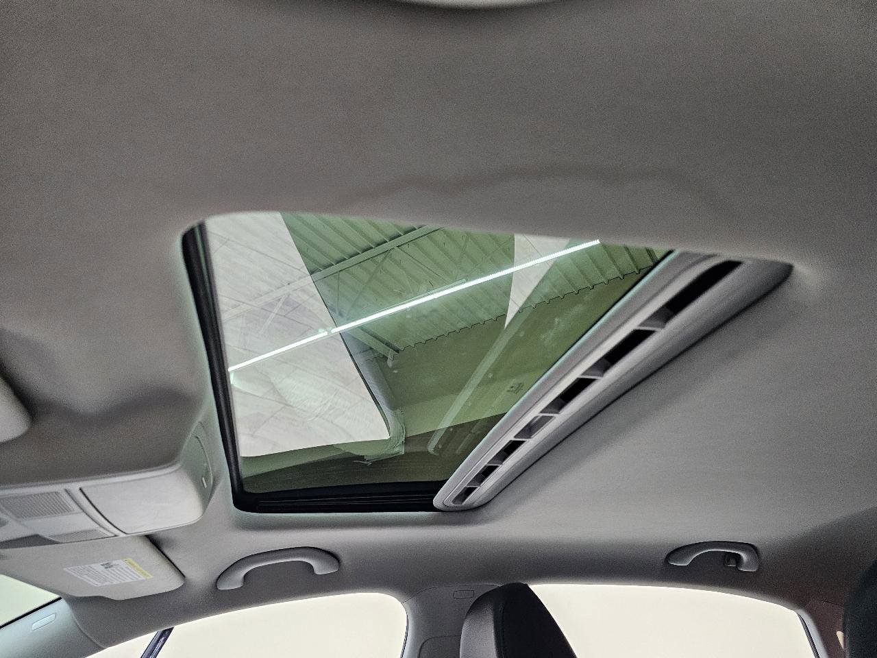 Used 2019 Volkswagen Passat Wolfsburg Edition FWD image 36