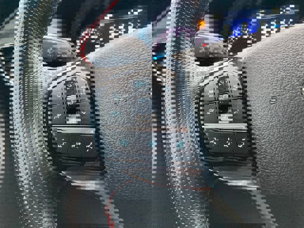 Used 2022 Ford Explorer ST-Line w/ Class IV Trailer Tow Package image 15