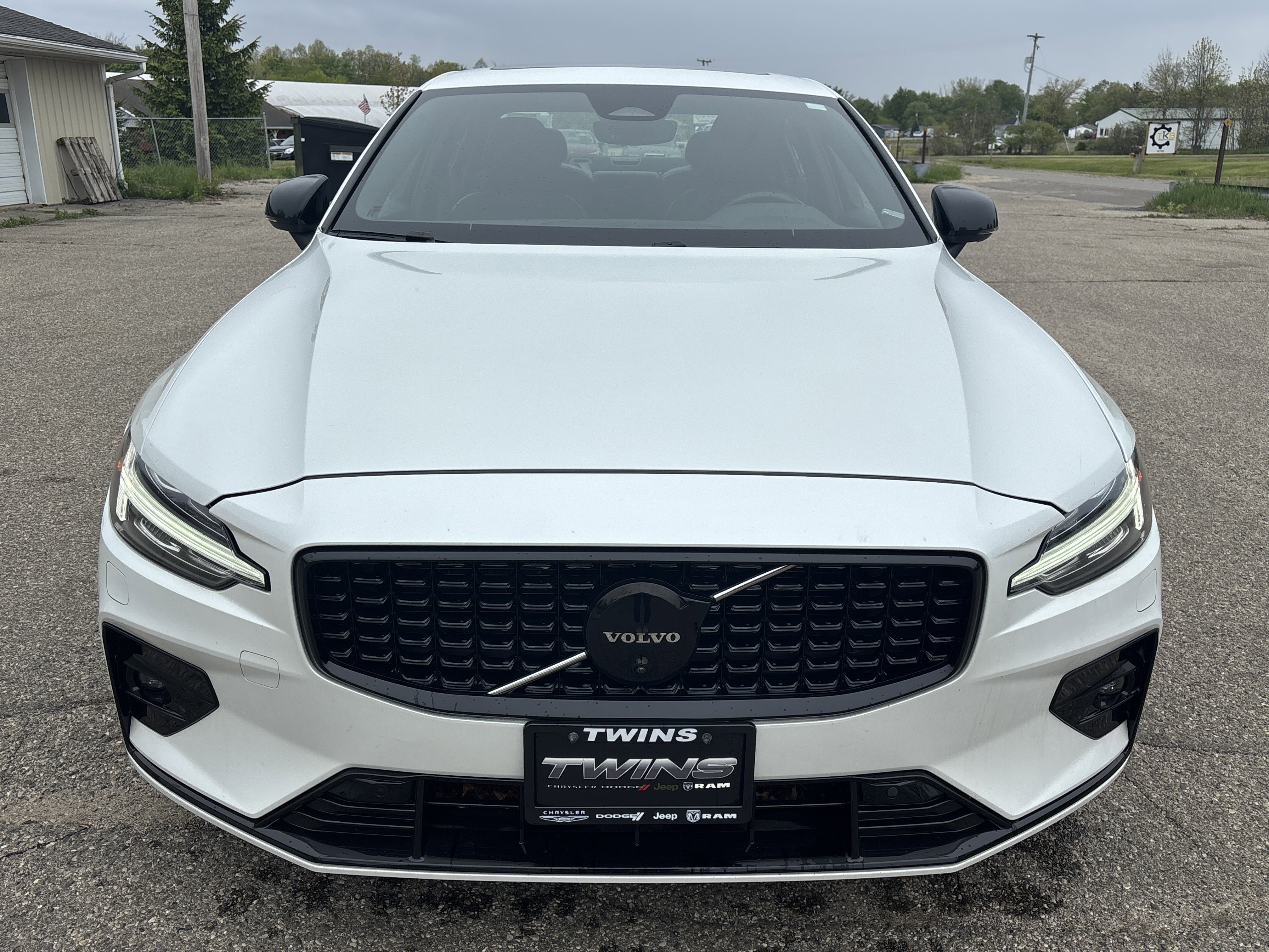Used 2024 Volvo S60 B5 Plus w/ Climate Package AWD/4WD image 13