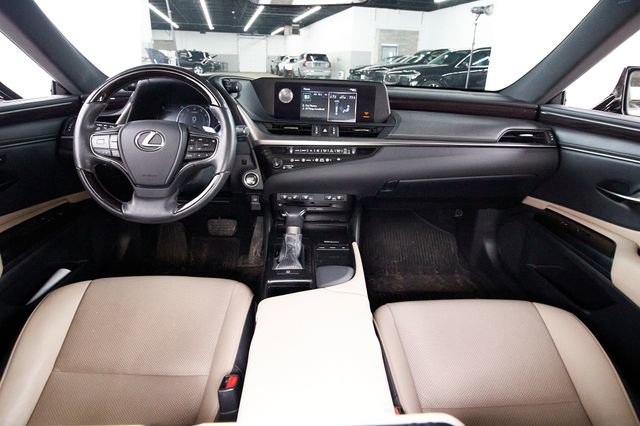 Used 2019 Lexus ES 350 w/ Premium Package image 6