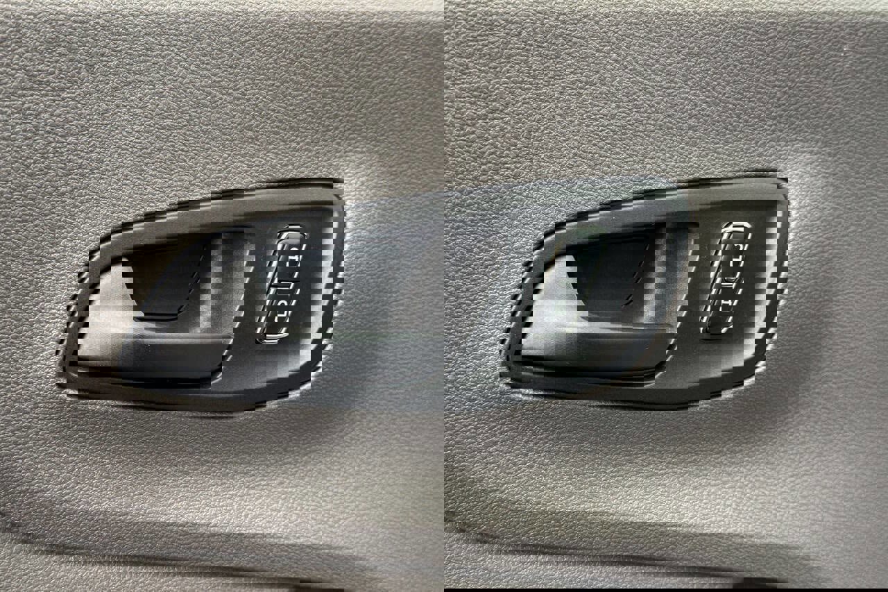 Used 2022 Ford E-Transit 350 3dr SWB Low Roof Cargo Van w/ Load Area Protection Package image 20