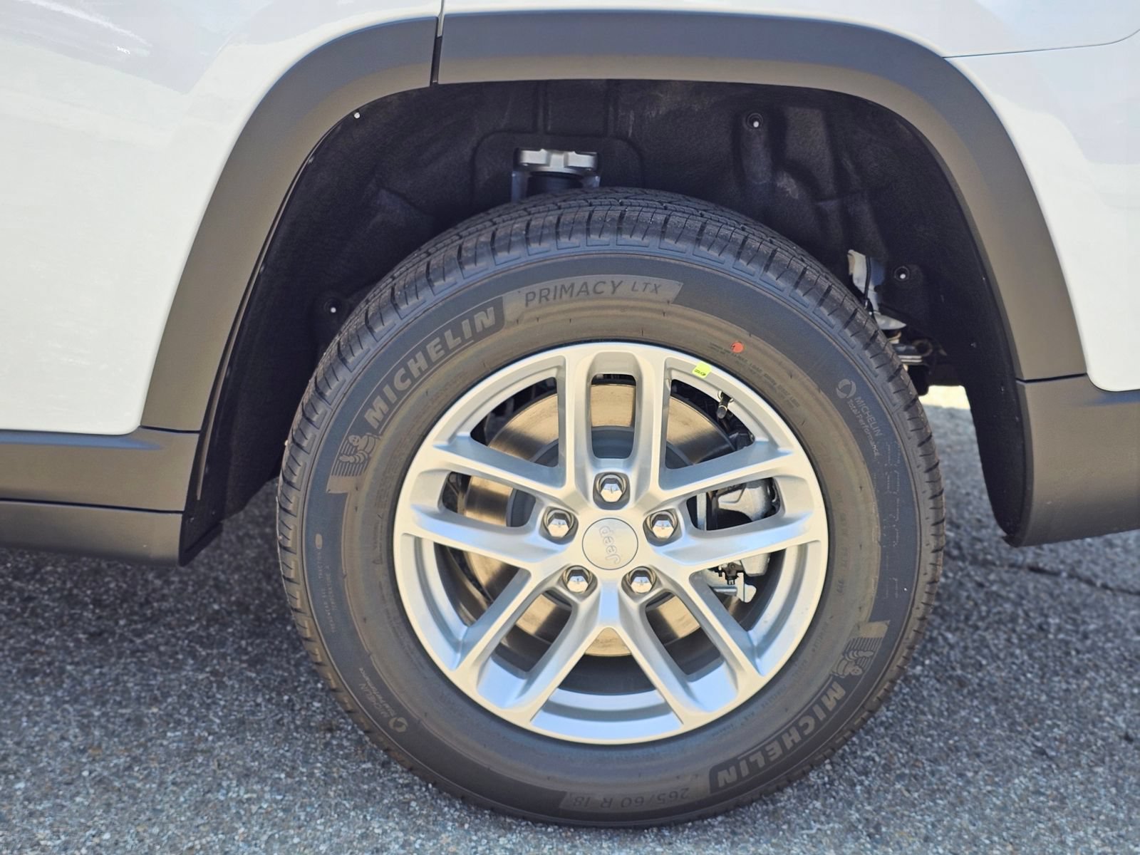 New 2026 Jeep Grand Cherokee L Laredo RWD image 10