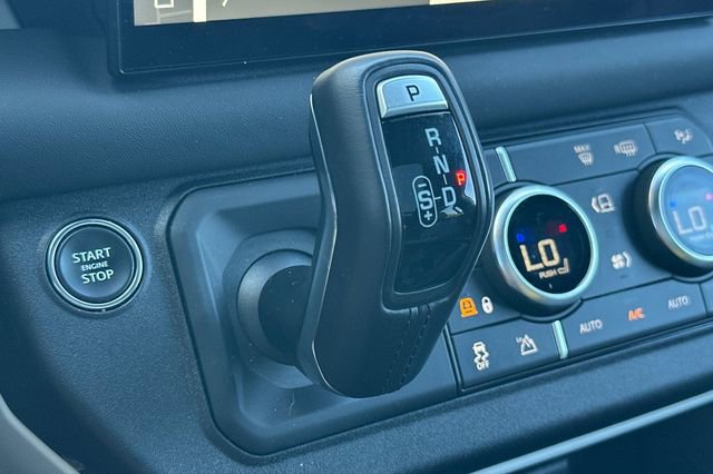 Used 2023 Land Rover Defender 130 SE image 20