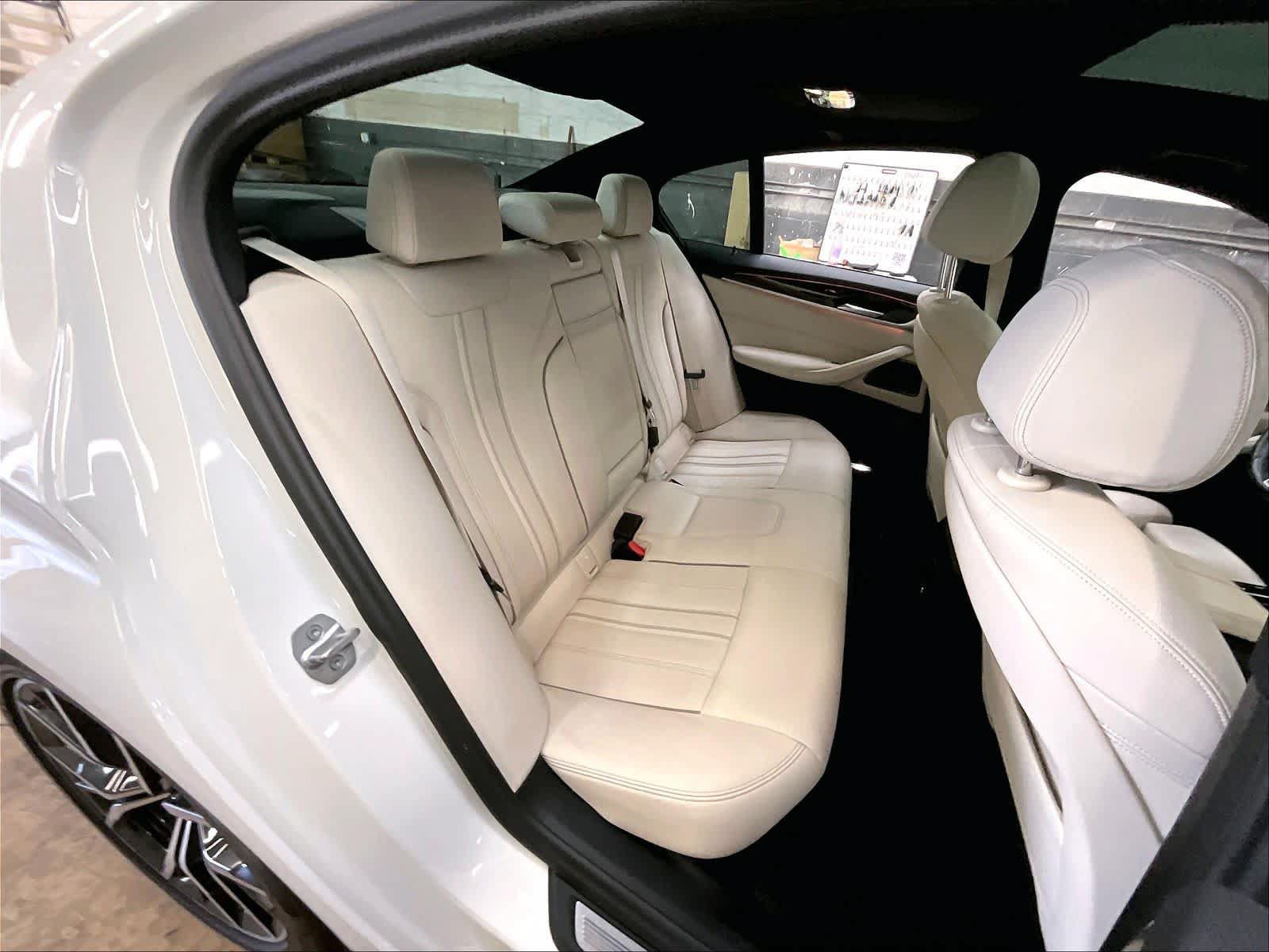 Used 2023 BMW 540i w/ M Sport Package RWD image 30
