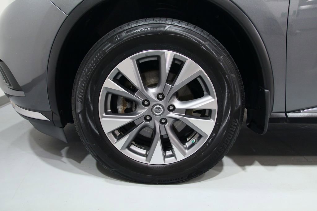 Used 2016 Nissan Murano S AWD/4WD image 16