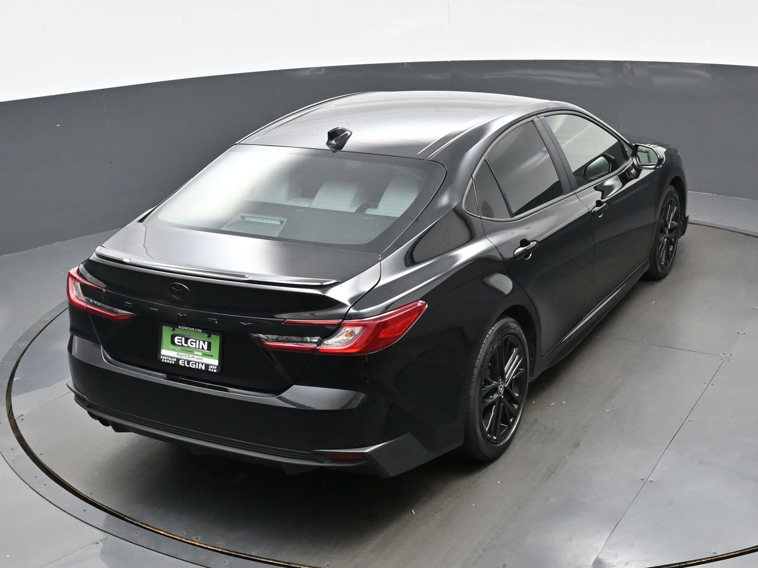 Used 2025 Toyota Camry SE AWD/4WD image 41