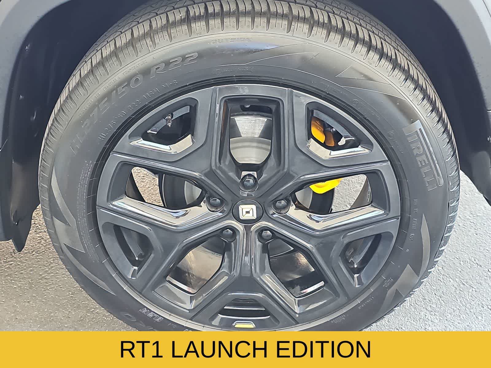 Used 2022 Rivian R1T Launch Edition AWD/4WD image 12